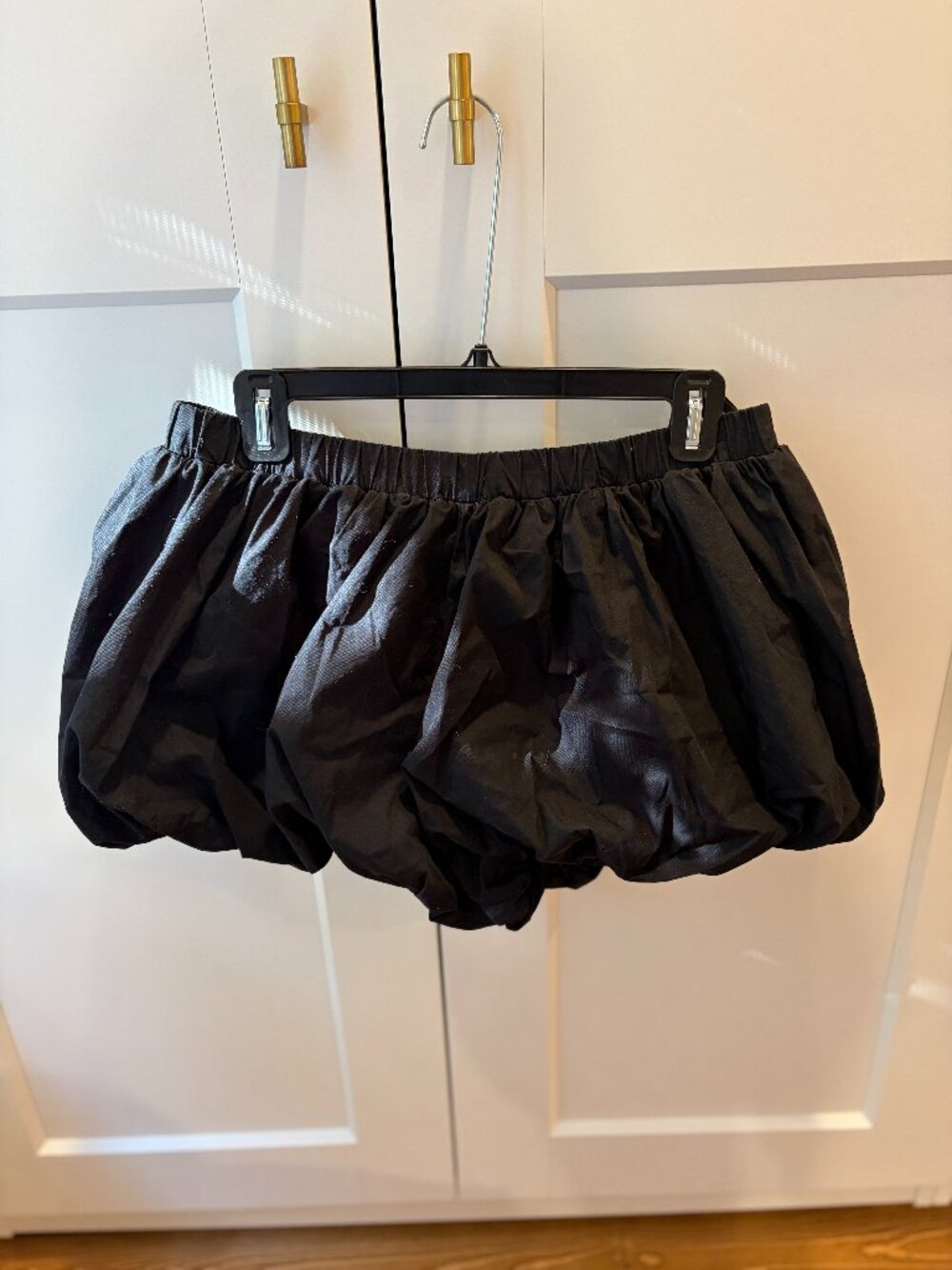 Aritzia - Sunday Best Bubble Shorts size M